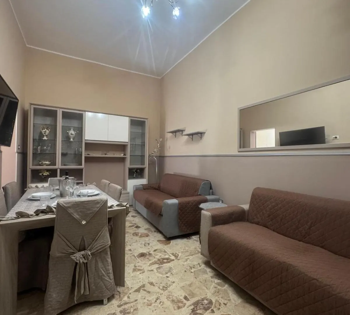 Semesterbostad Avola Center Home