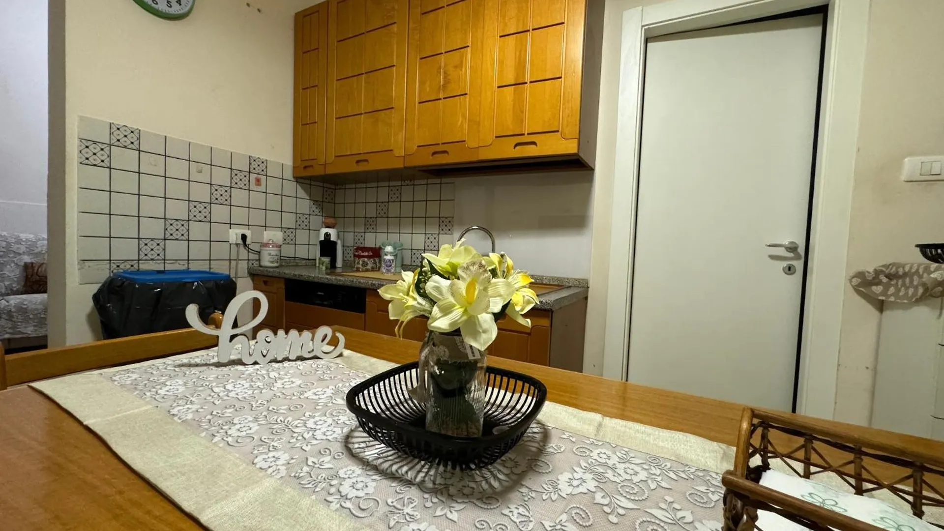 Avola Center Home Holiday home