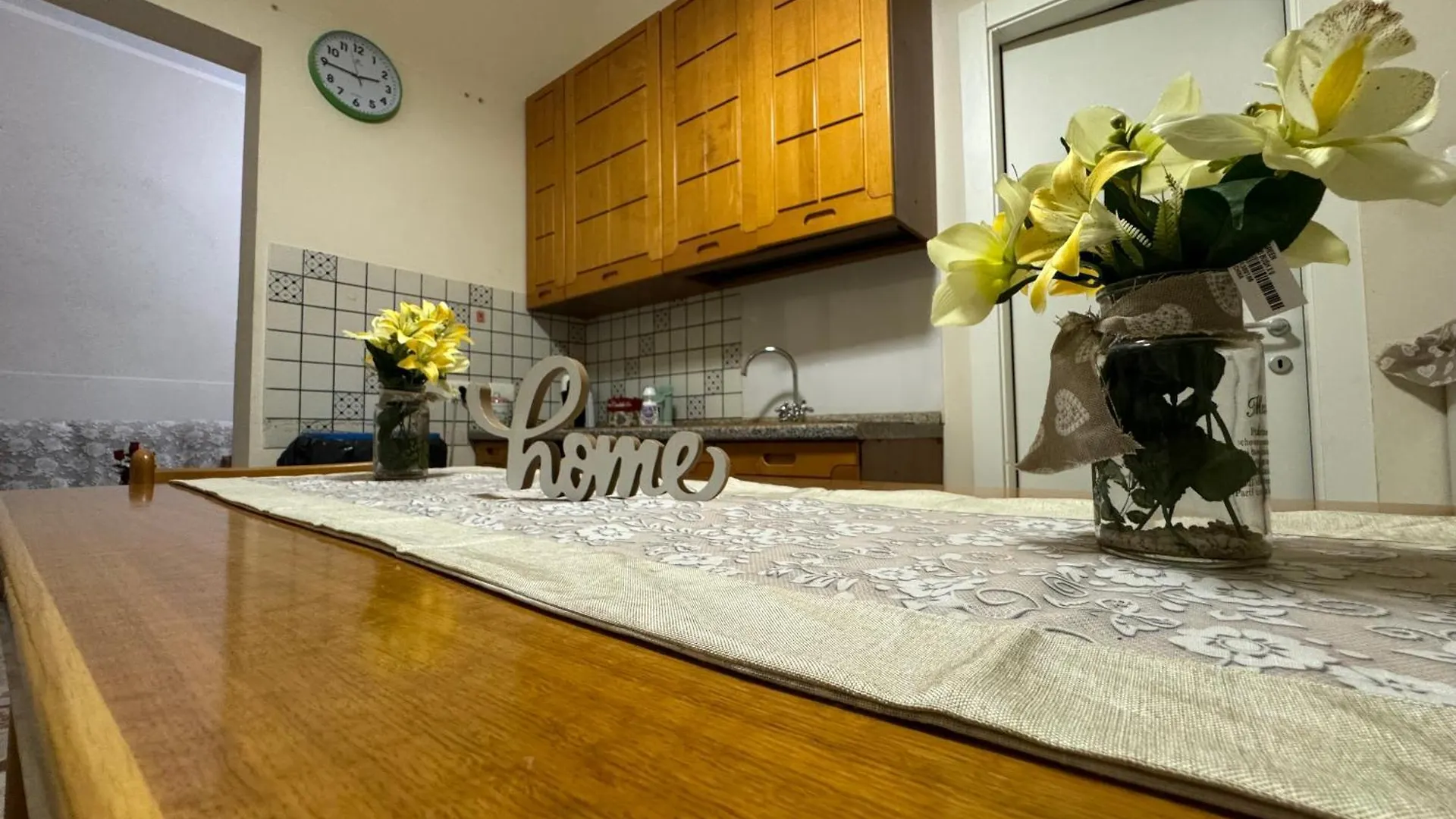 Avola Center Home