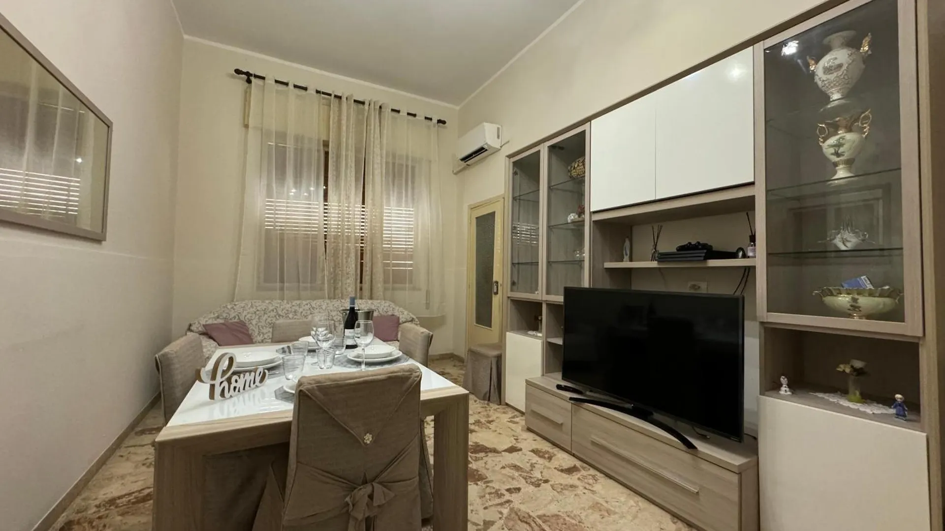 Avola Center Home 0*,